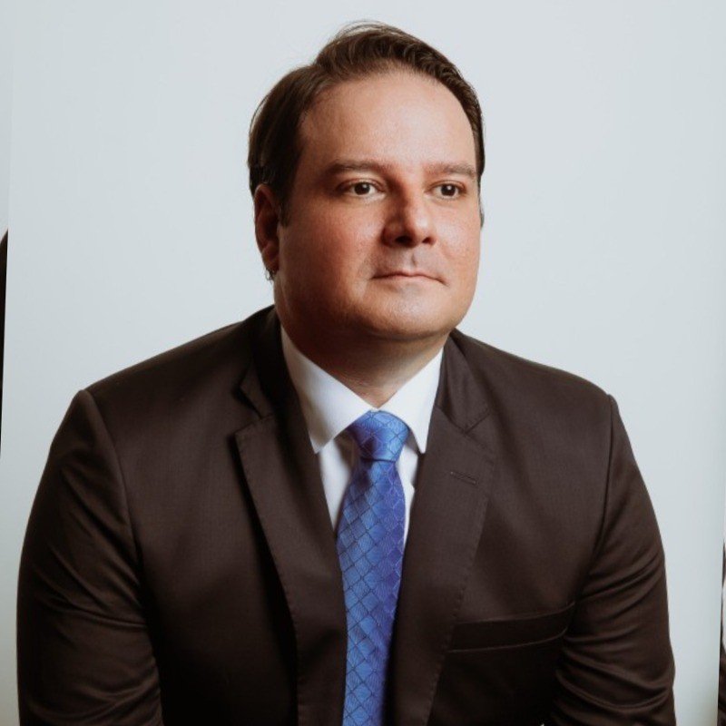 Foto oficial de Mario Muniz, Secretario de Innovación y Desarrollo Económico de São José dos Campos.